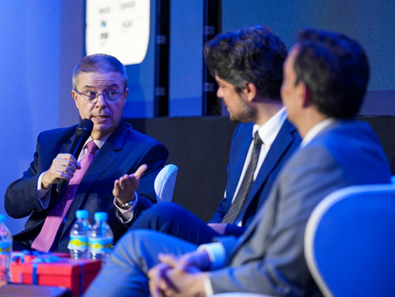 Ministro do TCU, Antonio Anastasia, participa de debate com o presidente do TCE-PE, conselheiro Carlos Neves 